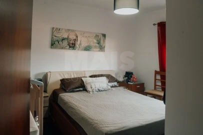 Apartamento T2 para Venda em Bombarral e Vale Covo
