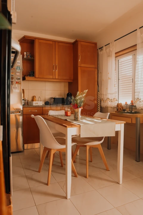 Apartamento T2 para Venda em Bombarral e Vale Covo