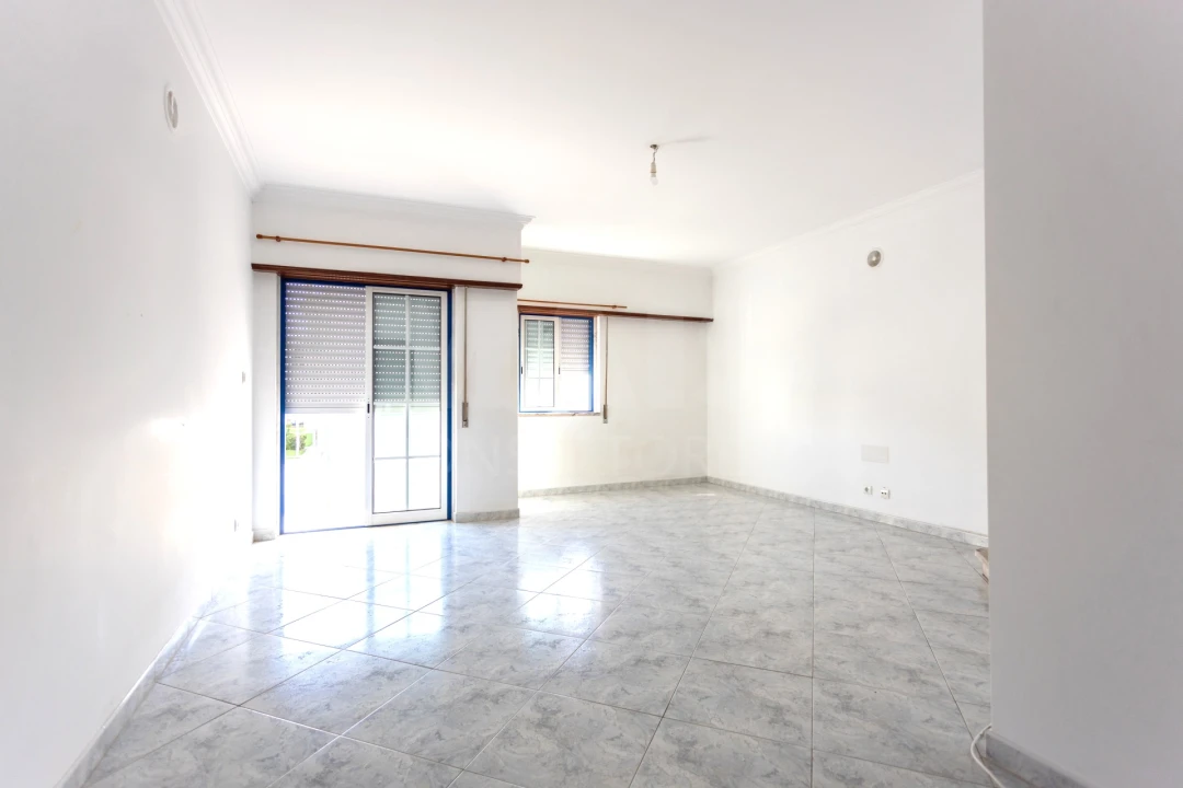 Apartamento T3 para Venda em Samora Correia Foto 2