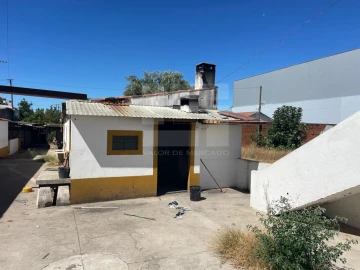 Moradia T6 para Venda em Golegã