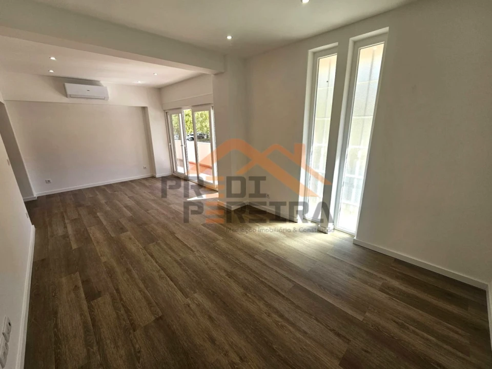 Apartamento T4 para Venda em Olivais Foto 1