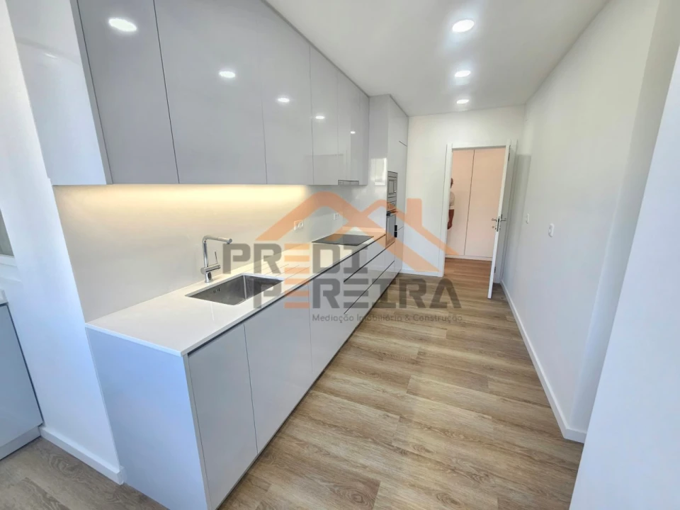 Apartamento T4 para Venda em Olivais Foto 6