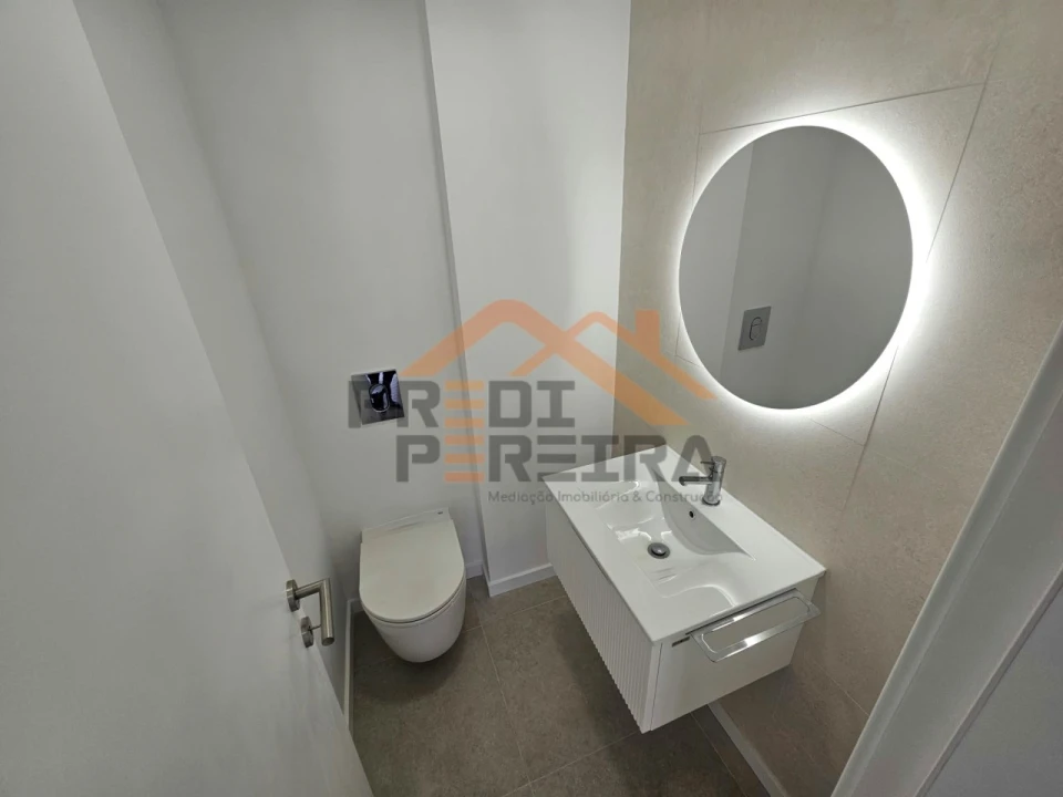 Apartamento T4 para Venda em Olivais Foto 11
