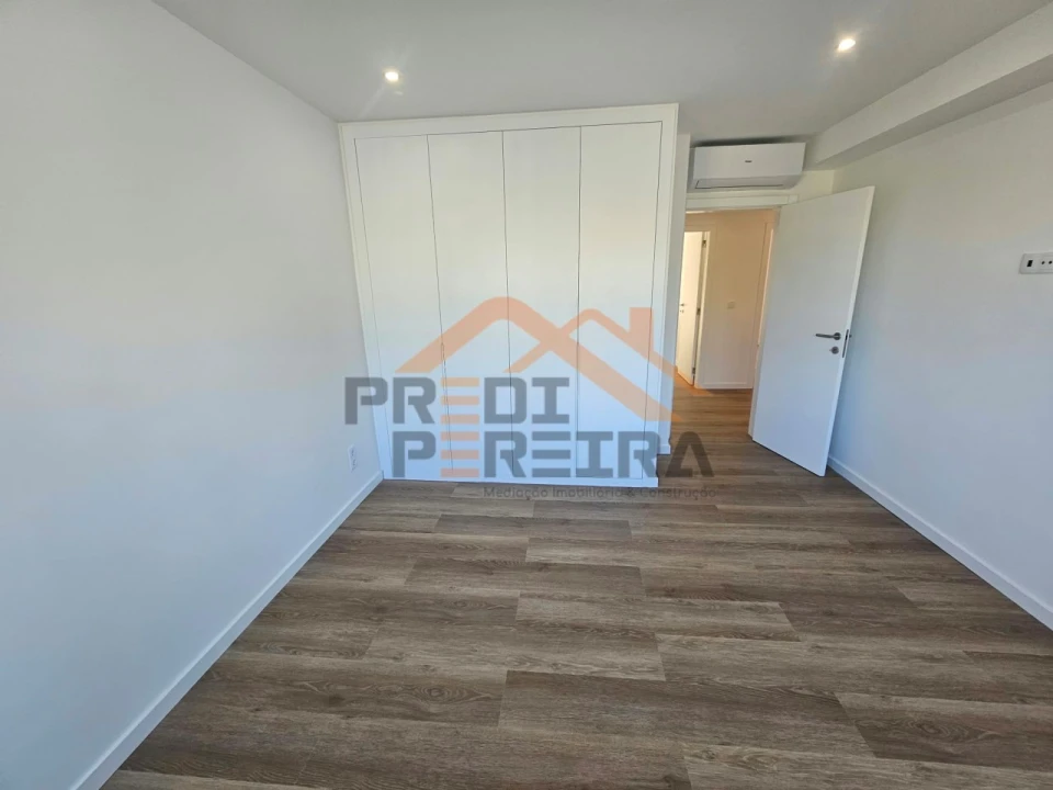 Apartamento T4 para Venda em Olivais Foto 14