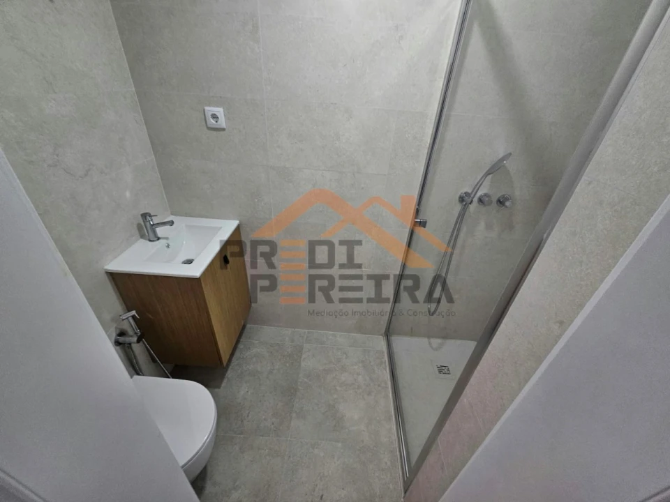 Apartamento T4 para Venda em Olivais Foto 19