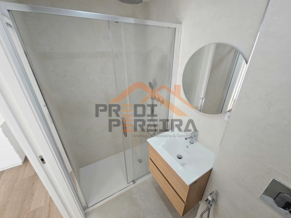 Apartamento T4 para Venda em Olivais Foto 22