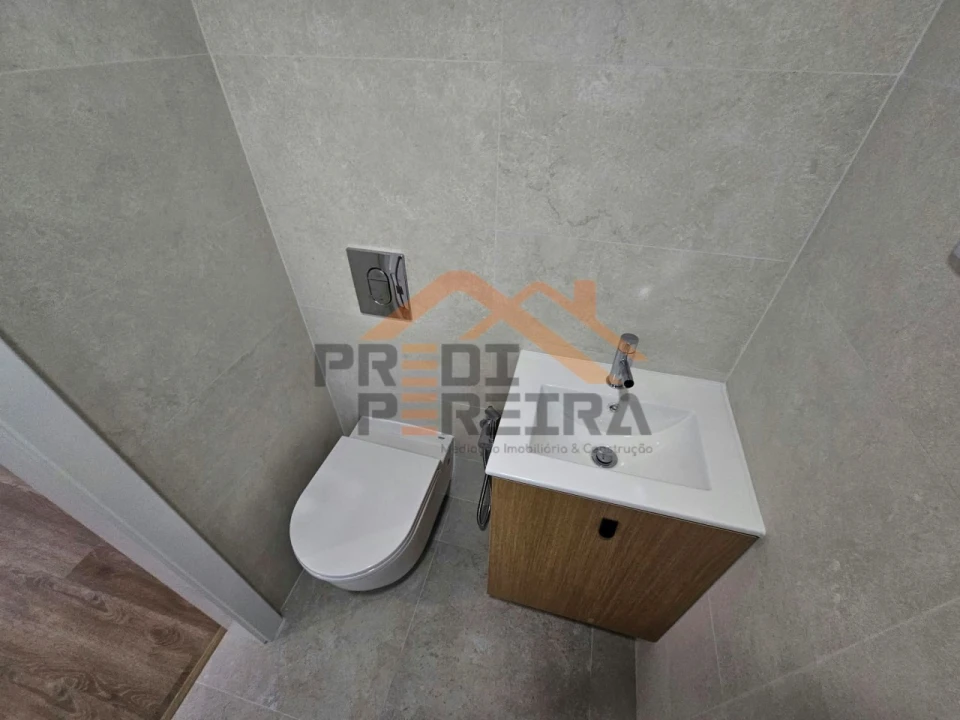 Apartamento T4 para Venda em Olivais Foto 23