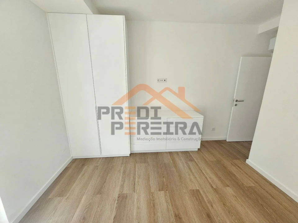 Apartamento T4 para Venda em Olivais Foto 25