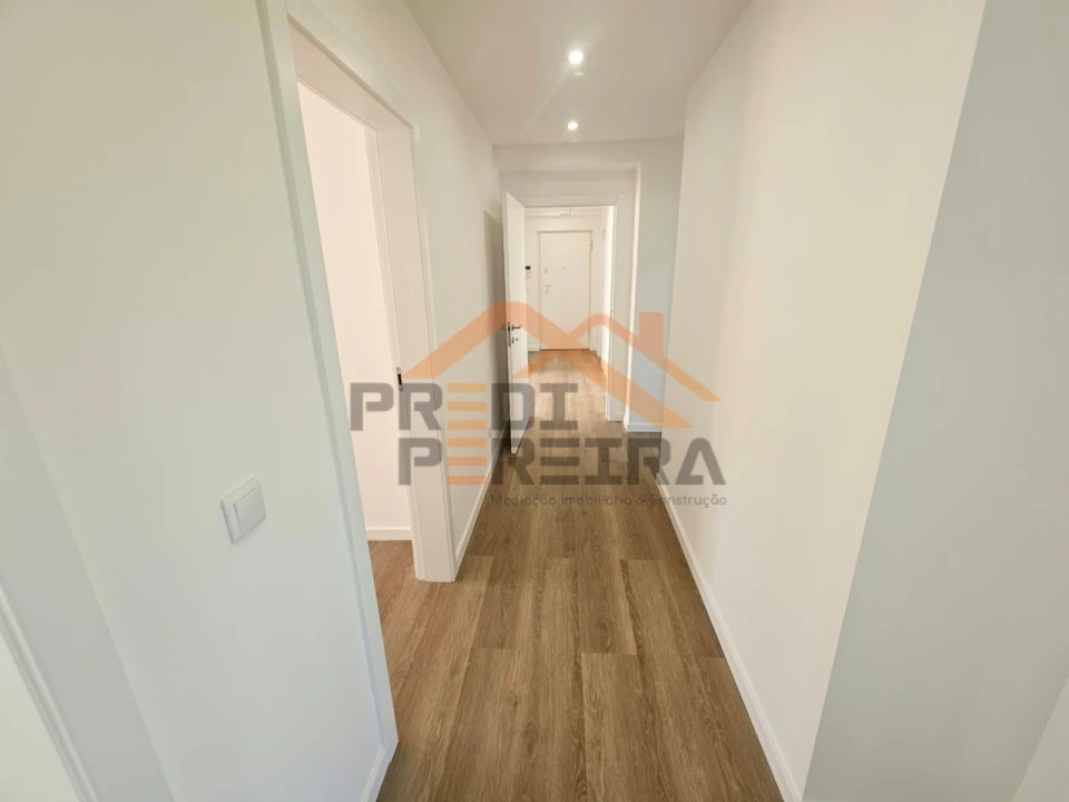 Apartamento T4 para Venda em Olivais Foto 27