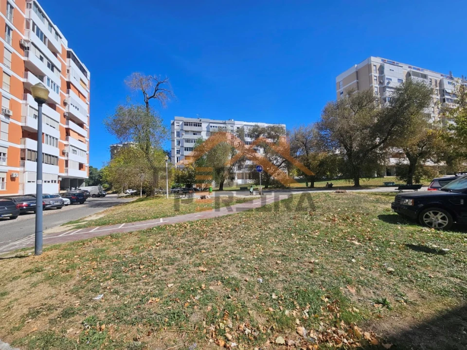 Apartamento T4 para Venda em Olivais Foto 31