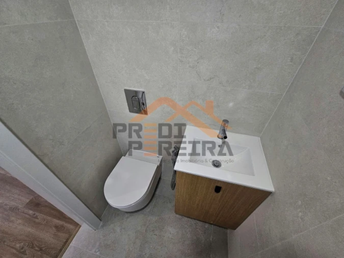Apartamento T4 para Venda em Olivais Foto 23