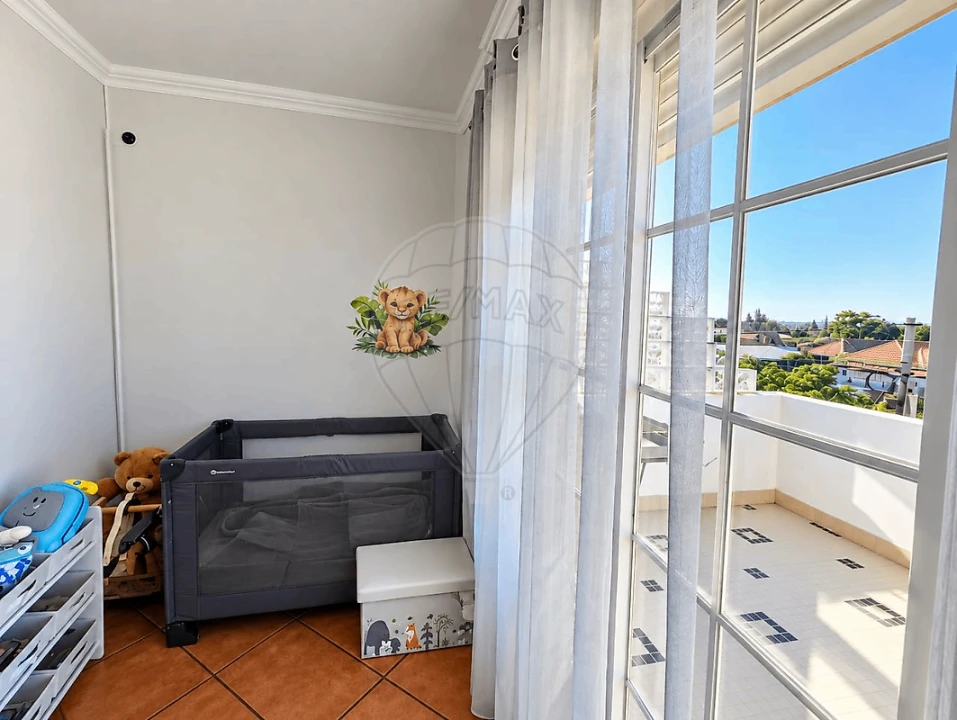 Apartamento T2 para Venda em Salvaterra de Magos e Foros de Salvaterra Foto 11