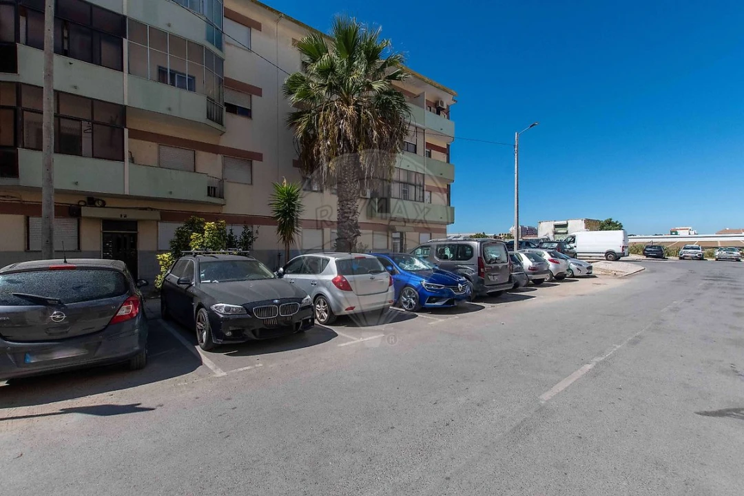 Apartamento T2 para Venda em Alto do Seixalinho, Santo André e Verderena Foto 1