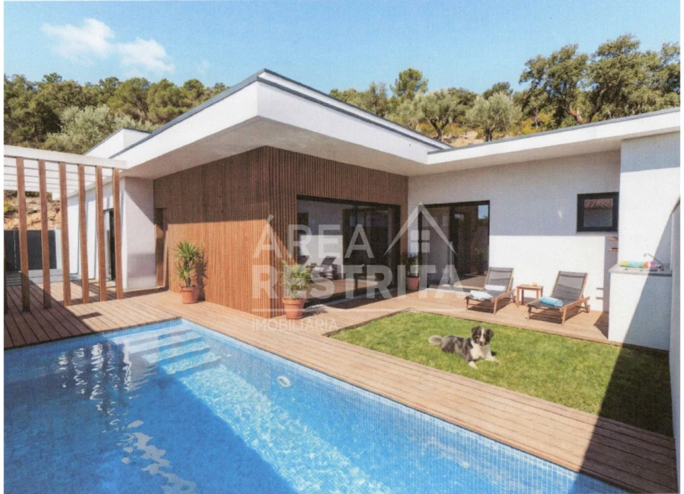 Moradia T3 para Venda em Fernao Ferro Foto 2