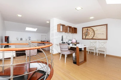 Apartamento T4 para Arrendamento em Alfragide