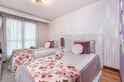Apartamento T4 para Arrendamento em Alfragide