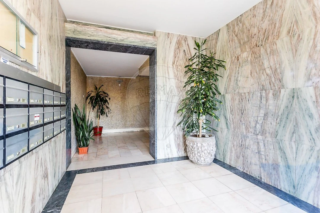 Apartamento T3 para Venda em Benfica Foto 28