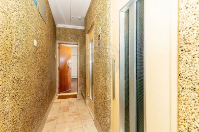 Apartamento T3 para Venda em Benfica
