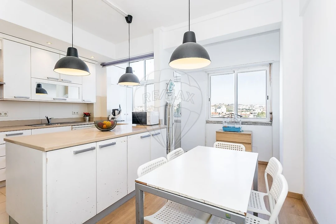 Apartamento T3 para Venda em Benfica Foto 4
