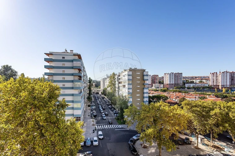 Apartamento T3 para Venda em Benfica Foto 16