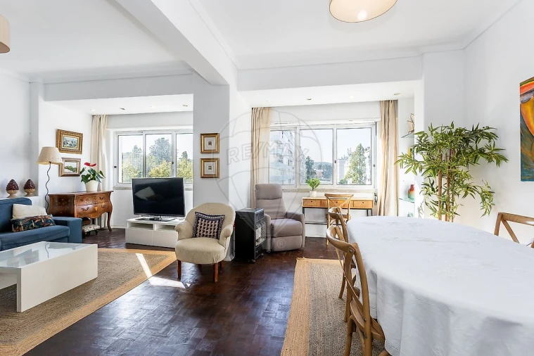 Apartamento T3 para Venda em Benfica Foto 9