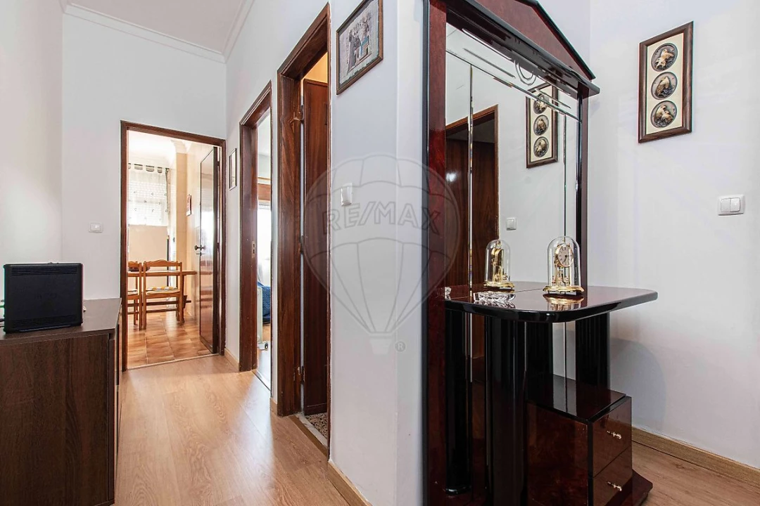 Apartamento T2 para Venda em Póvoa de Santa Iria e Forte da Casa Foto 8