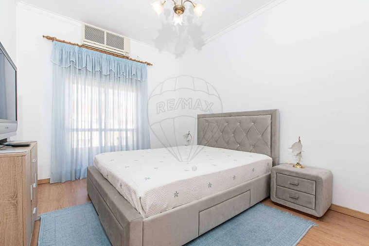 Apartamento T2 para Venda em Póvoa de Santa Iria e Forte da Casa Foto 10