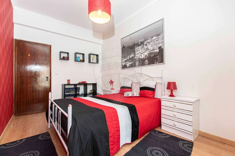 Apartamento T2 para Venda em Póvoa de Santa Iria e Forte da Casa Foto 13