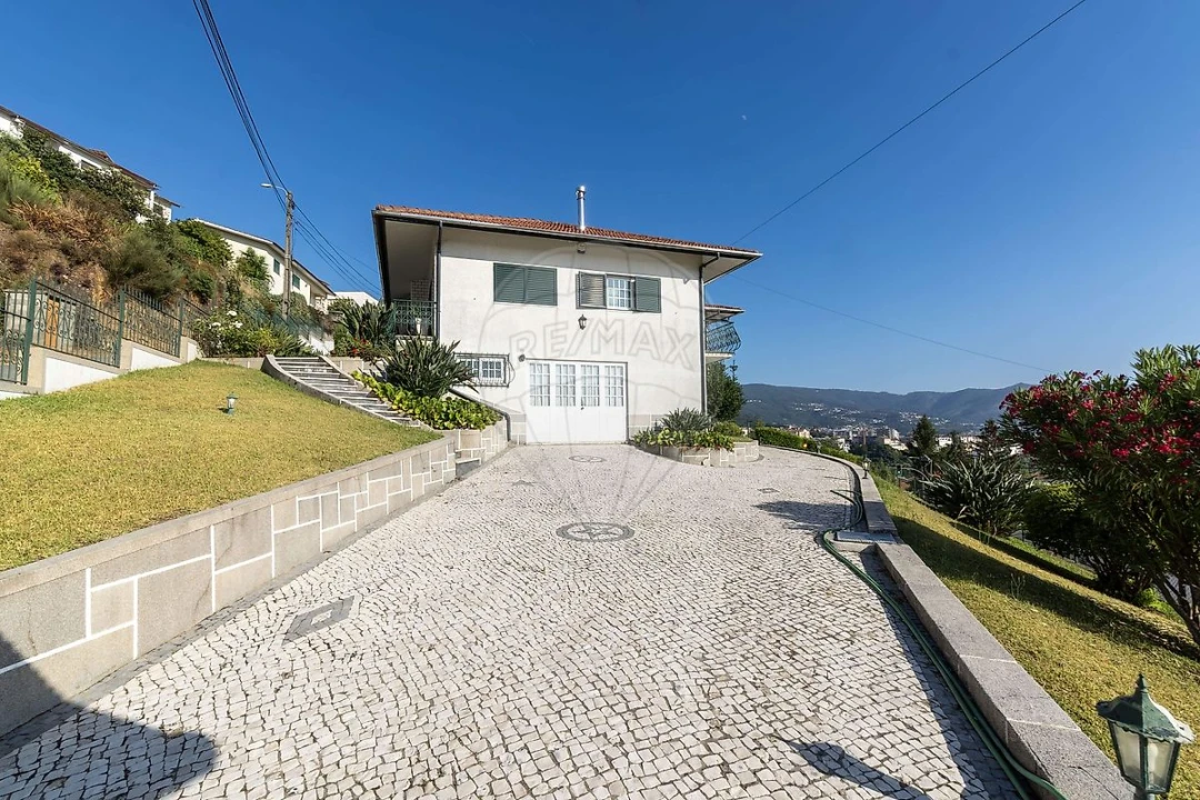 Moradia T3 para Venda em Vila Chã, Codal e Vila Cova de Perrinho Foto 7