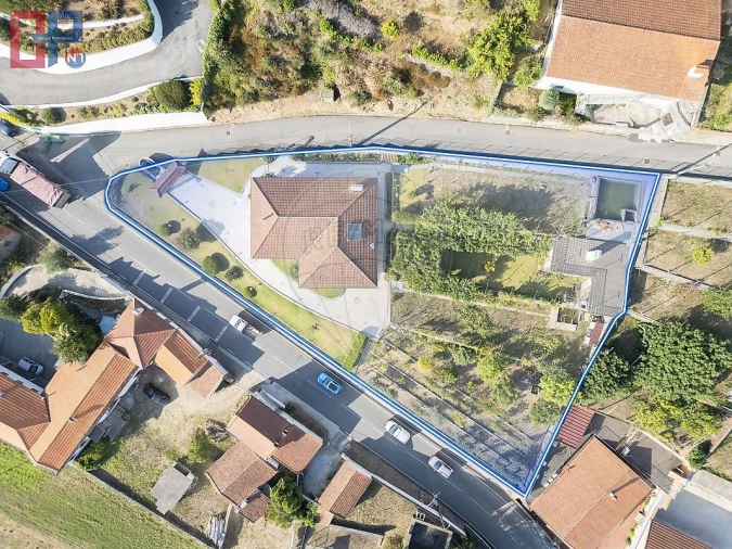 Moradia T3 para Venda em Vila Chã, Codal e Vila Cova de Perrinho Foto 3