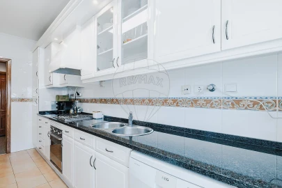 Apartamento T1 para Venda em São Domingos de Rana