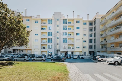 Apartamento T1 para Venda em São Domingos de Rana