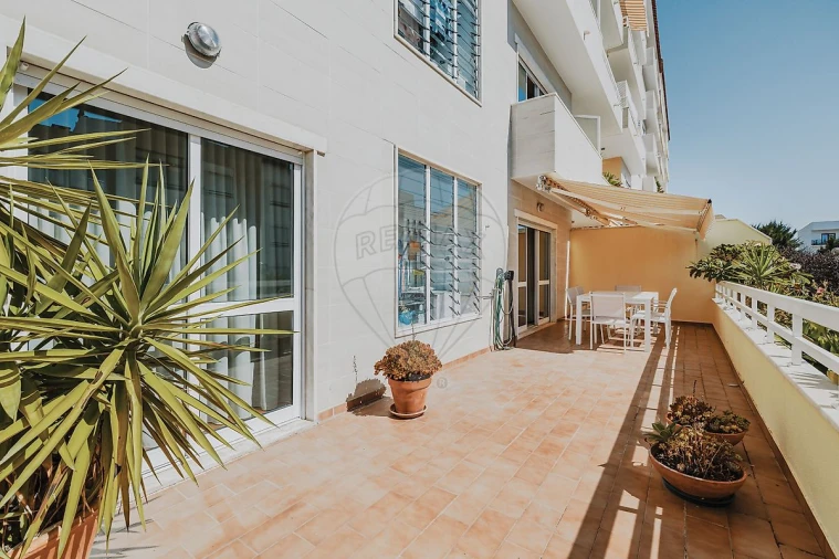 Apartamento T1 para Venda em São Domingos de Rana Foto 12
