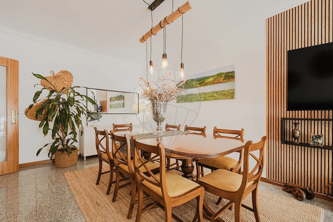 Apartamento T1 para Venda em São Domingos de Rana Foto 10