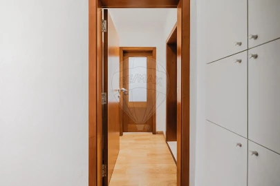 Apartamento T1 para Arrendamento em Misericórdia