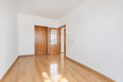 Apartamento T1 para Arrendamento em Misericórdia