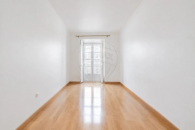 Apartamento T1 para Arrendamento em Misericórdia Foto 5