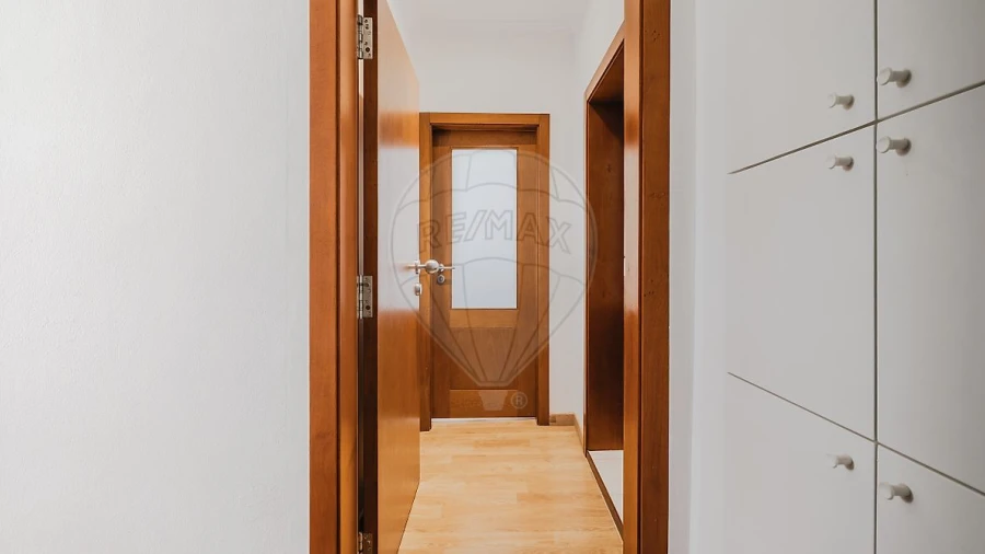 Apartamento T1 para Arrendamento em Misericórdia