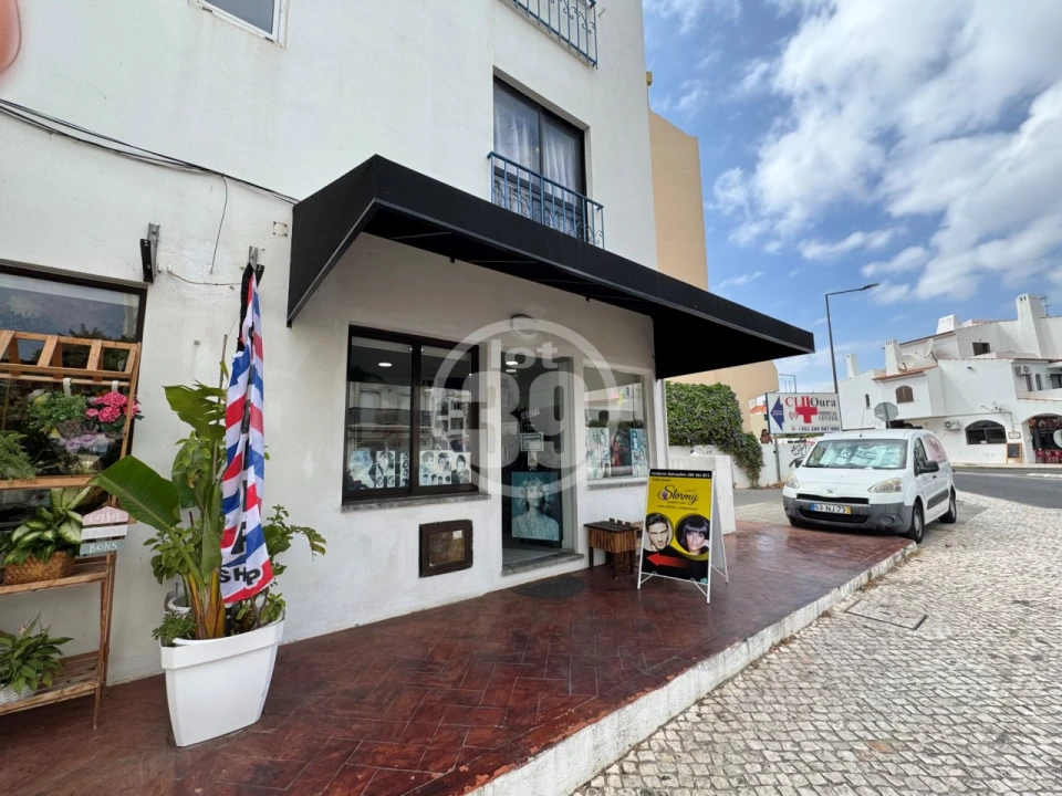 Loja para Venda em Albufeira e Olhos de Água Foto 1