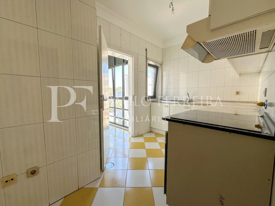 Apartamento T1 para Arrendamento em Vila Nova de Famalicão e Calendário Foto 5