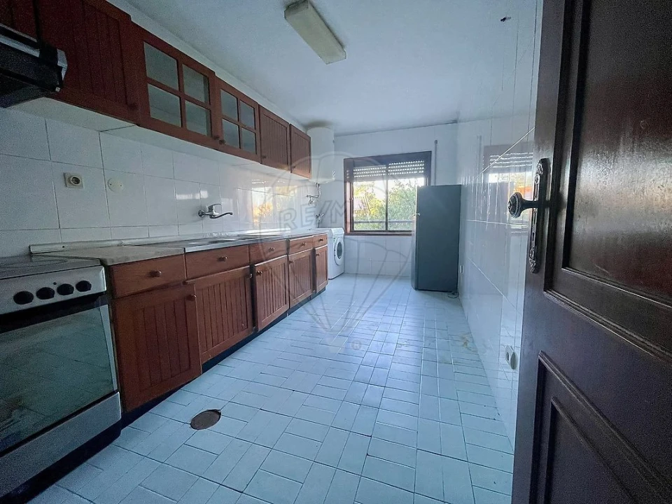Apartamento T2 para Venda em Rio Tinto Foto 2