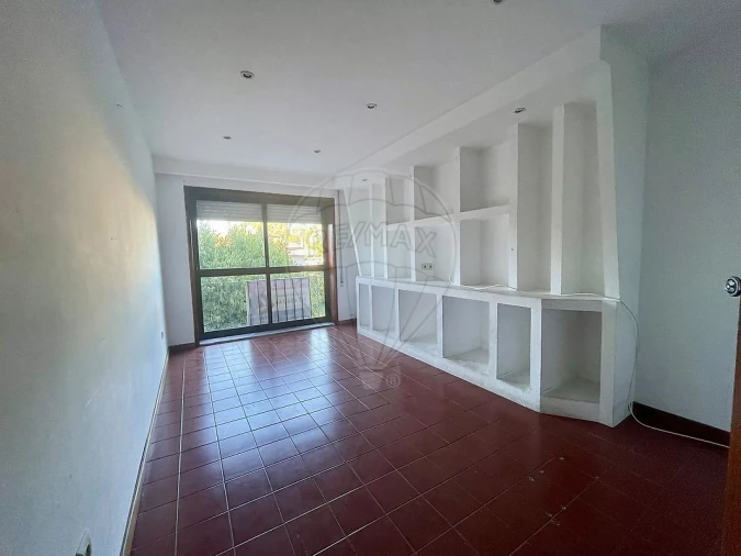Apartamento T2 para Venda em Rio Tinto Foto 12