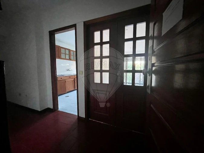 Apartamento T2 para Venda em Rio Tinto Foto 3