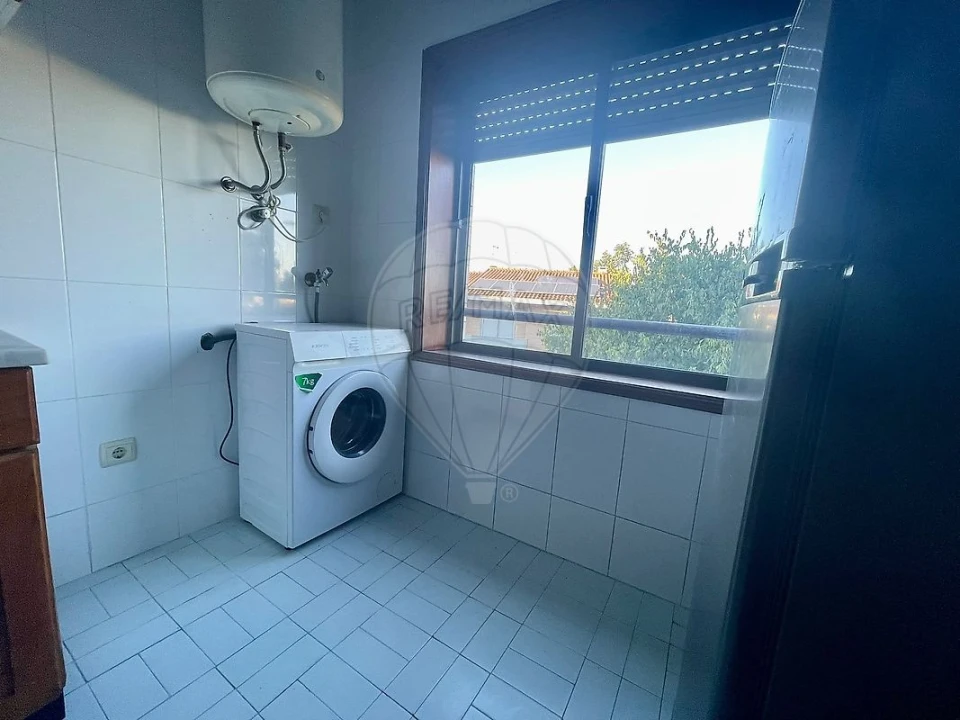 Apartamento T2 para Venda em Rio Tinto Foto 4