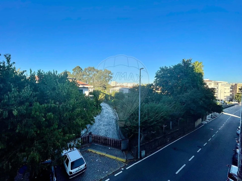 Apartamento T2 para Venda em Rio Tinto Foto 10