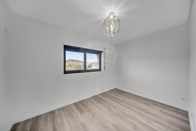 Moradia T3 para Venda em Oliveira do Bairro