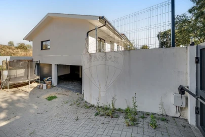 Moradia T3 para Venda em Oliveira do Bairro