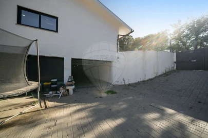 Moradia T3 para Venda em Oliveira do Bairro