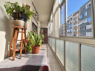 Apartamento T3 para Venda em Póvoa de Santa Iria e Forte da Casa