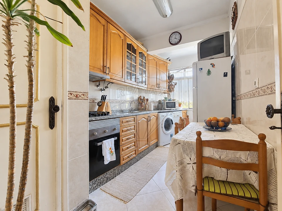 Apartamento T3 para Venda em Póvoa de Santa Iria e Forte da Casa Foto 2